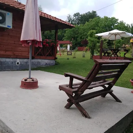 Appartamento Etno Domacinstvo Stankovic Br 2 Gornji Milanovac